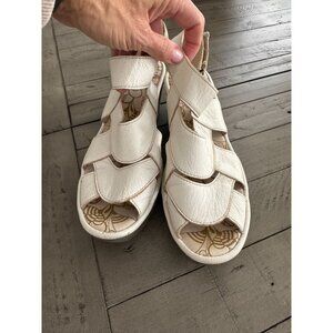 White Fly London Women's Wedges Sandal Size 38